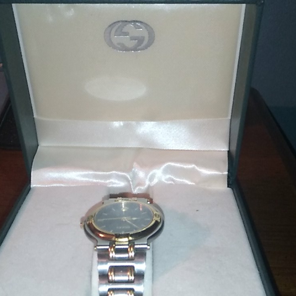 COPY - Gucci watch